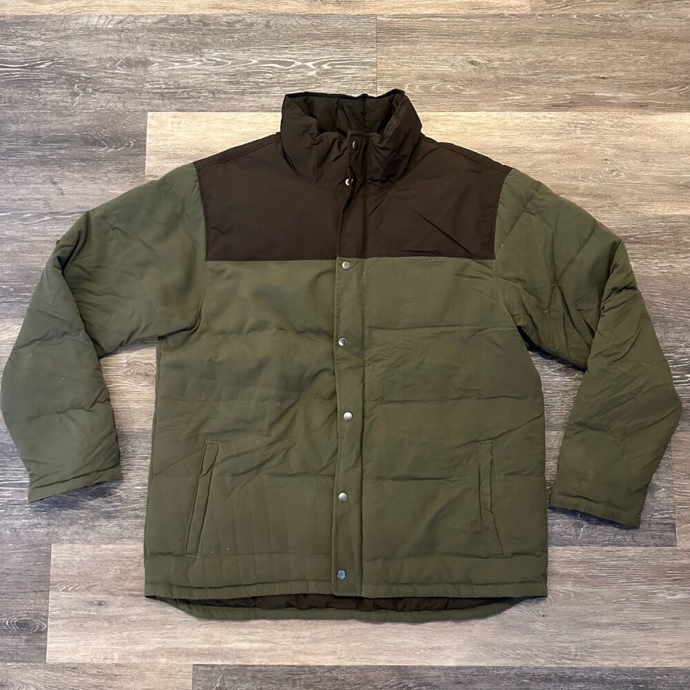 Patagonia Colorblock Pattern Puffer Coat - small tear in sleave - Size XL